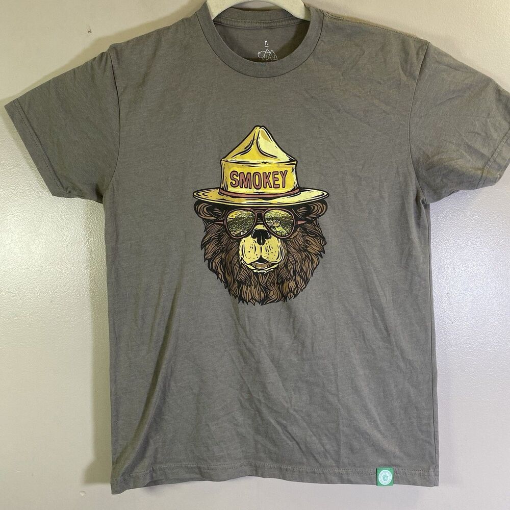 WILD TRIBUTE 4 THE PARKS National Forest Smokey Bear Tee Mens Medium